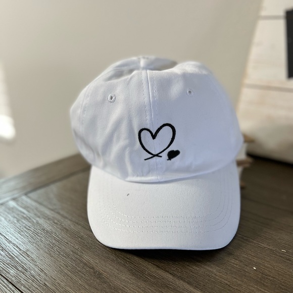 2 Heart Caps - Picture 2 of 3